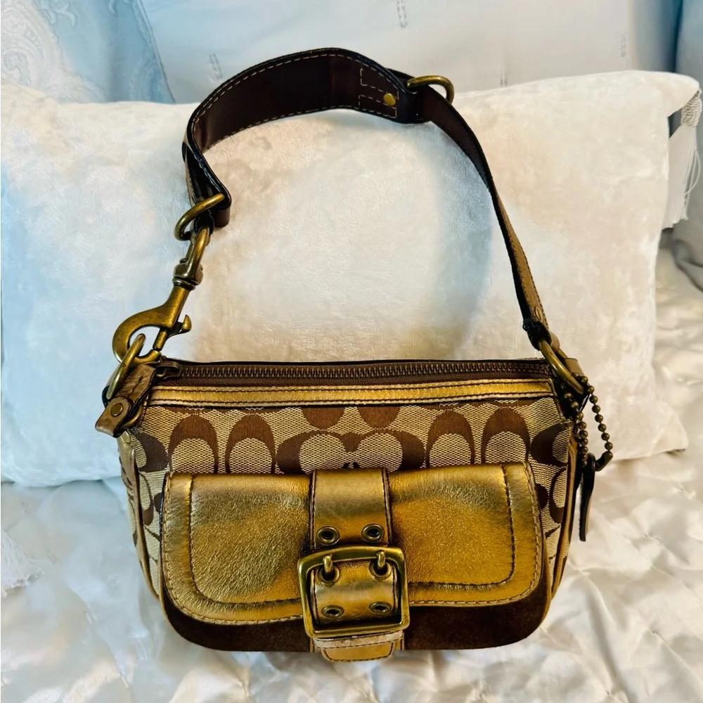 Coach Legacy 2004 Special Edition Bag with Metallic Gold and Brown Signature - Picture 2 of 14